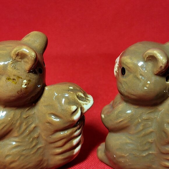 Vintage Squirrel Ceramic Glazed Salt and Pepper Shakers Set of 2 - Picture 10 of 10